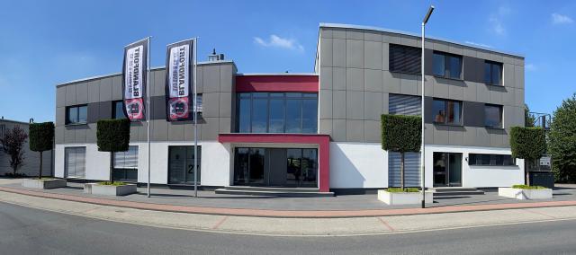 Blandfort | Spezialist im Tiefbau, Erdbau, Strassenbau